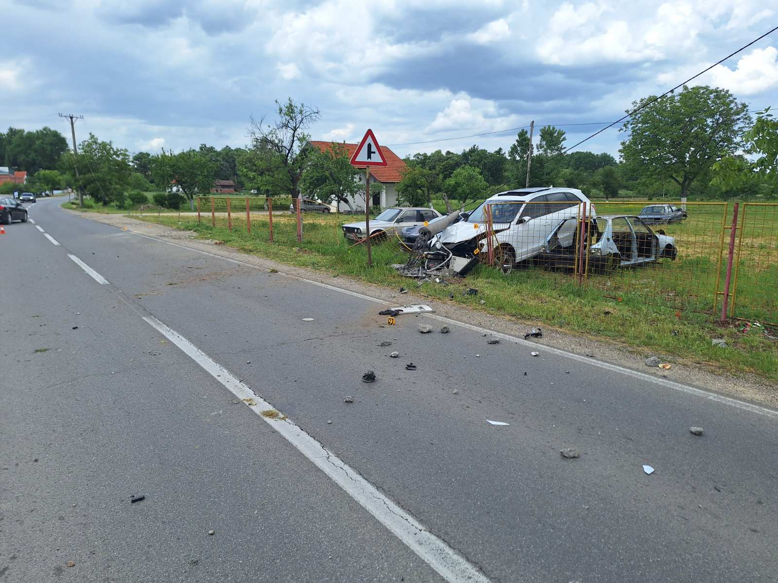 Sudar kod Bijeljine, povrijeđen suvozač (FOTO) 