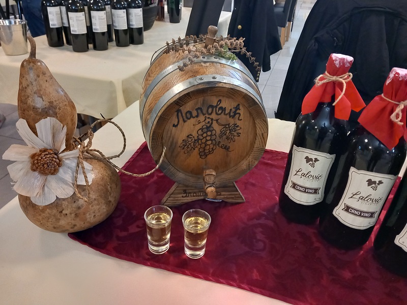 Zimski salon vina u Bijeljini u znaku proizvođača iz Srbije (FOTO)