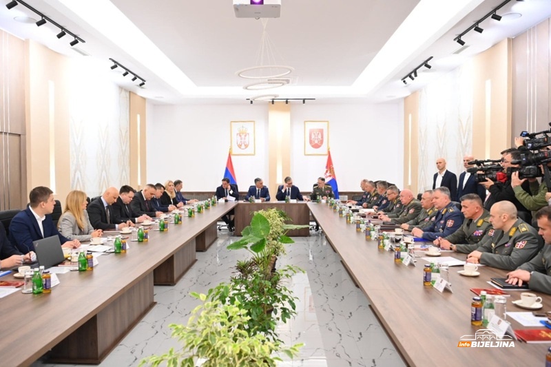 Rukovodstvo Republike Srpske u Beogradu na sastanku sa Vučićem