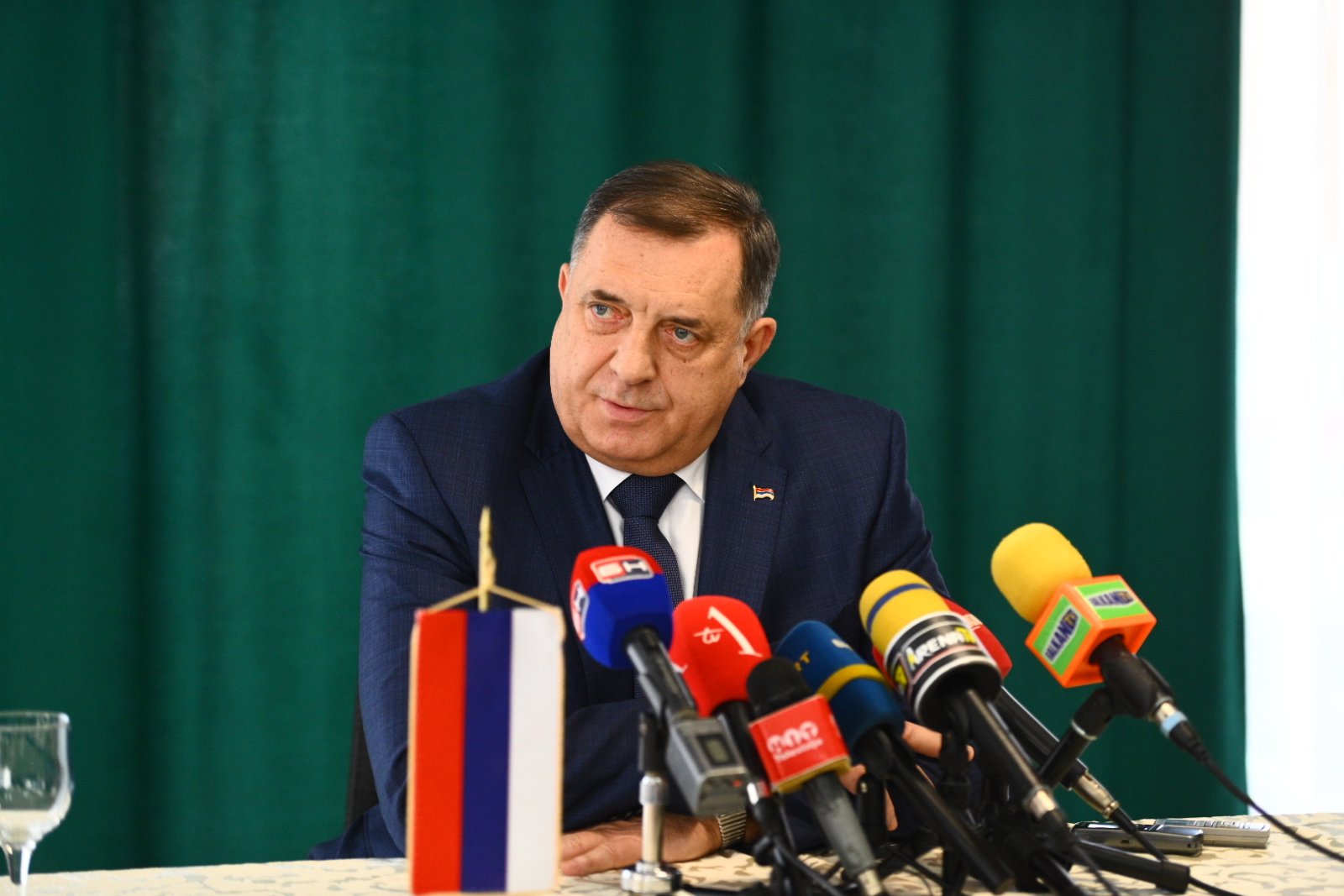 Dodik: Odgovor Srpske biće politički, moguć i referendum