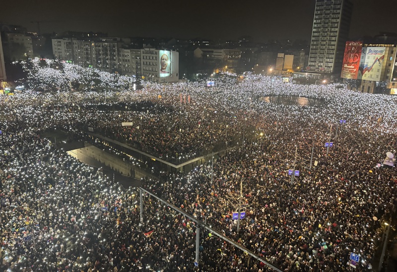 Procjena bivšeg ministra policije Srbije: Na protestu bilo više ljudi nego 5. oktobra