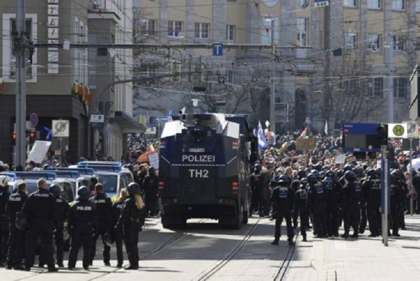 Policija izašla na ulice - sukobi u centralnoj Njemačkoj