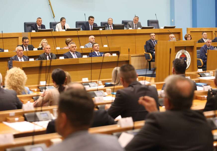 Usvojeni zaključci u Narodnoj skupštini Republike Srpske, poznat datum referenduma