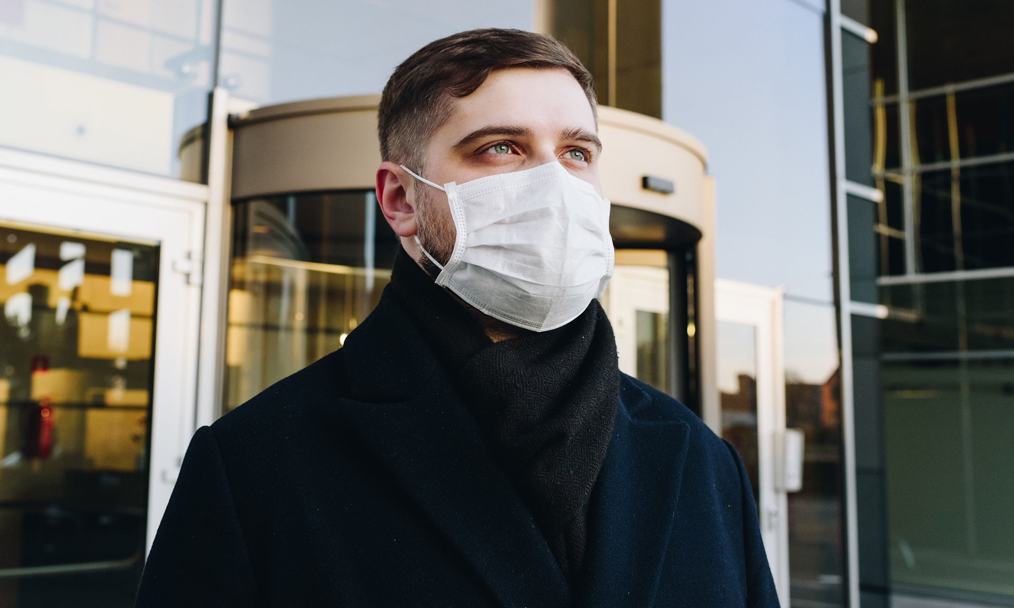 Vrhovni sud Slovenije: Kazne zbog nenošenja maske neosnovane