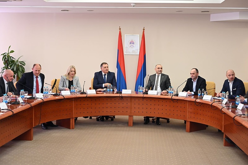 Demos pred raspadom: Odlazak Ace Stanišića u SNSD otvorio pitanje opstanka stranke