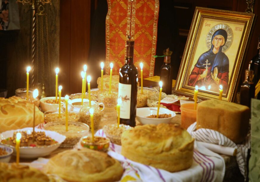 Teolog dao jasan odgovor: Šta uraditi sa starom ikonom ukoliko neko kupi novu