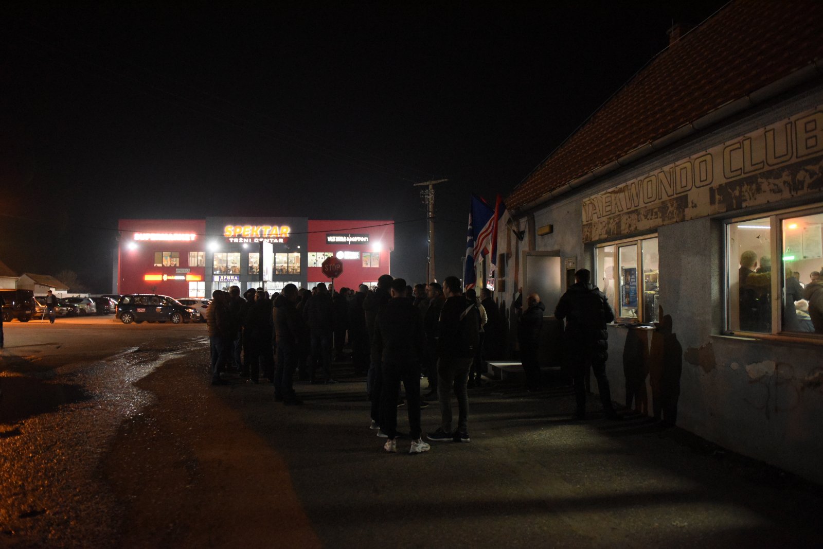 Tribina “Pokrenimo Bijeljinu” u Patkovači: Ljudi žele napredak, a ne podjele (FOTO)