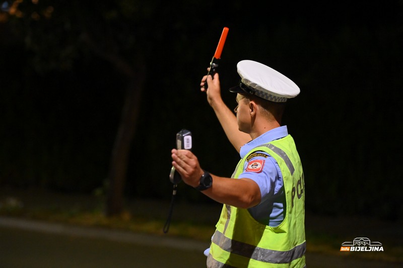 Policijska uprava Bijeljina: Alkotestiran 1.571 vozač, koliko je bilo pijanih? (FOTO)