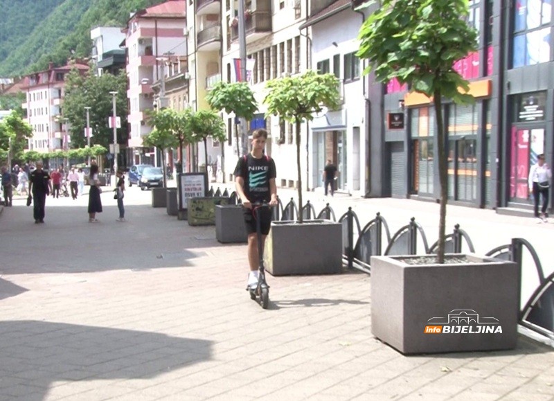Zvornička policija u pojačanoj kontroli vozača trotineta, uskoro razmatranje izmjena Zakona (FOTO)