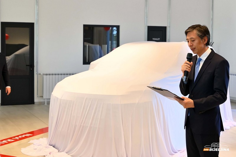 U Brčkom svečano otvoren novi Toyota salon, zvijezda večeri novi model RAV4: Kupcima usluge na najvišem nivou (FOTO)