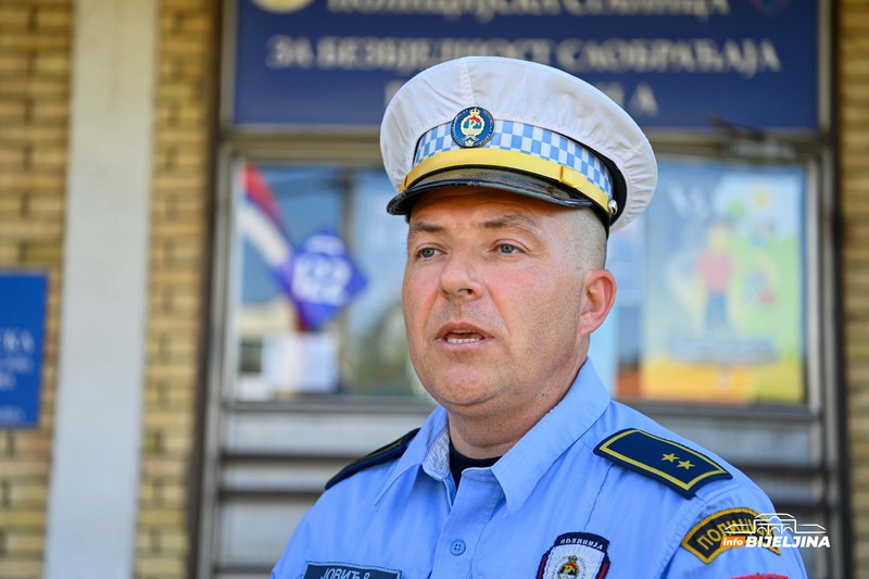 Iz bijeljinske policije detaljno objasnili: Ko smije voziti električne trotinete i koja su pravila (FOTO)