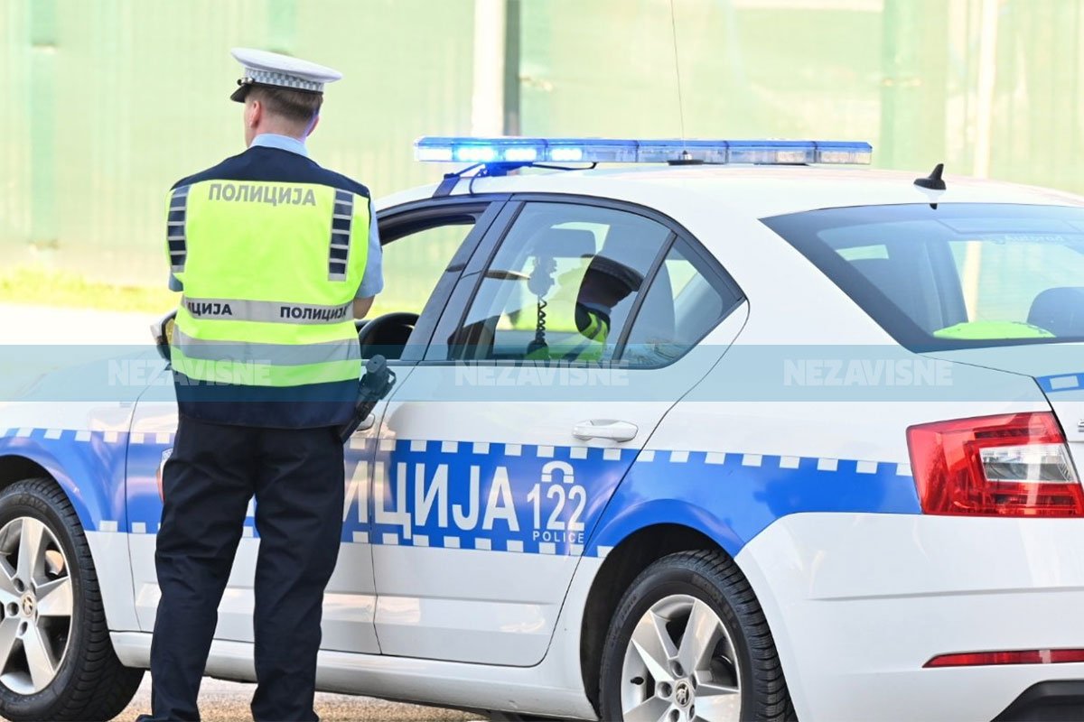 Obustavljen saobraćaj za teretna vozila na putu Sokolac-Rogatica