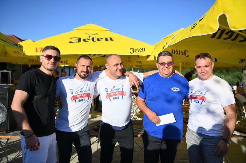 “Sač fest” okupio više od 1.000 ljubitelja druženja: Prva nagrada za “Medaljon promet” (FOTO)