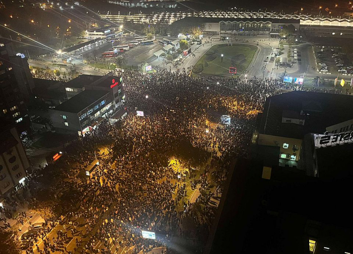 Protest u Novom Sadu zbog nesreće na Željezničkoj stanici