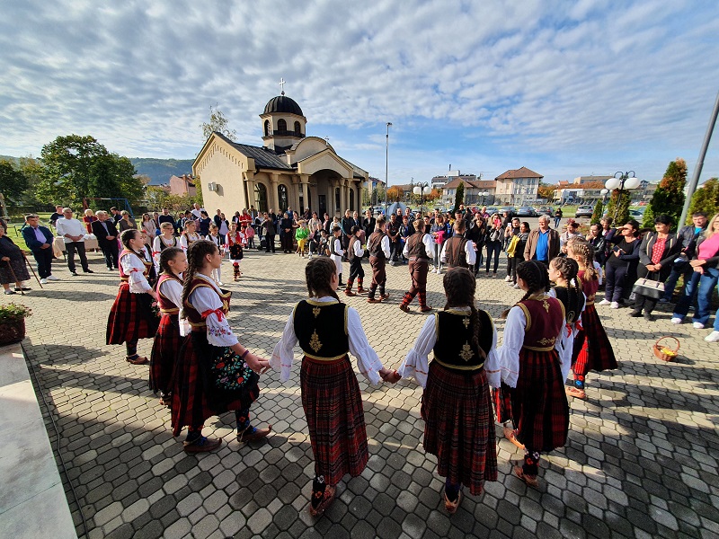 Članovi Kud-a „Rudar“ igrom, pjesmom i srpskim nošnjama uljepšali slavske svečanosti opštine Ugljevik