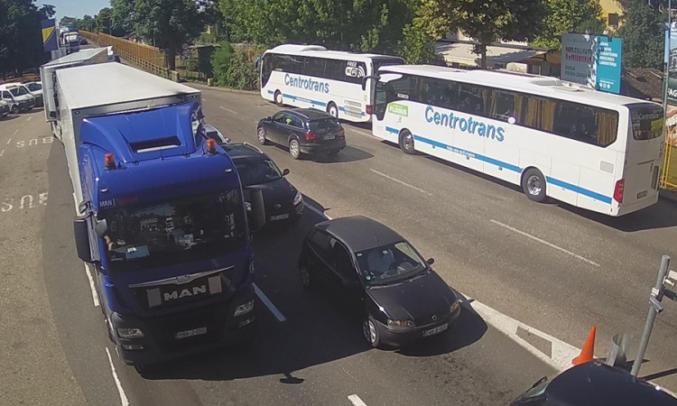 Pojačan saobraćaj na granicama BiH sa Hrvatskom i Crnom Gorom