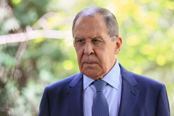 Lavrov: Svim sredstvima zaštititi pravoslavlje koje ruši Zapad