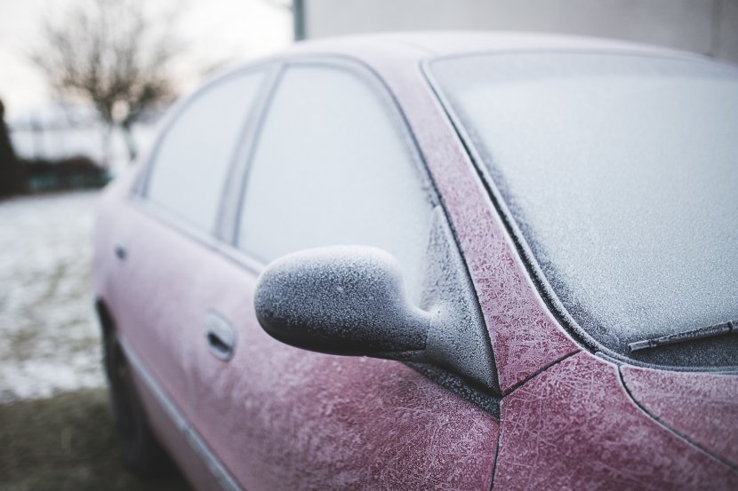 Brzo i jednostavno odmrznite šajbu automobila