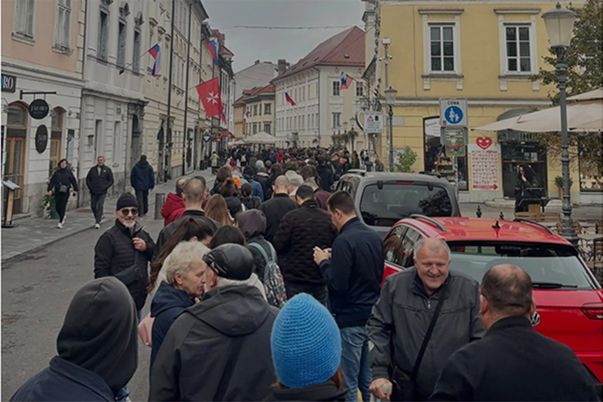 Državljani Srbije širom svijeta u redovima za glasanje: 