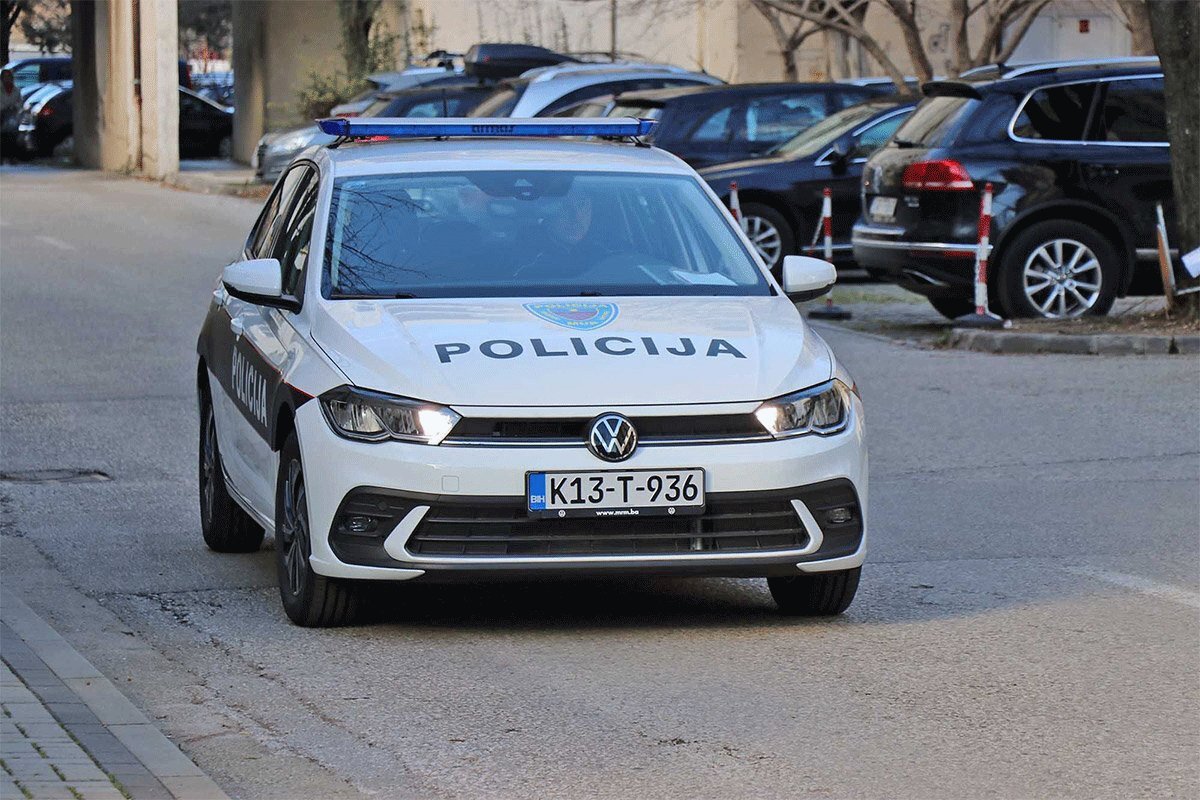 MUP KS: Policajka izvršila samoubistvo na žejezničkoj stanici