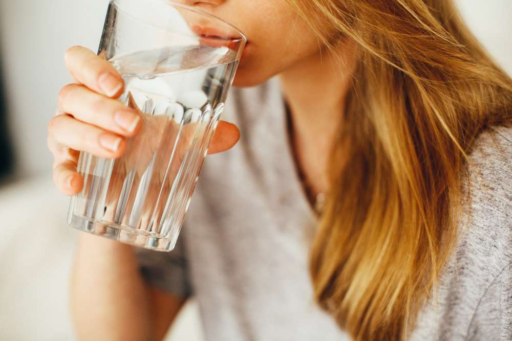 Evo zašto nakon buđenja trebate popiti pola litre vode