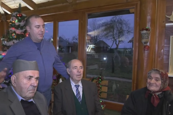 Najrođeniji ponovo na okupu: Radibratovići zajedno imaju 500 godina