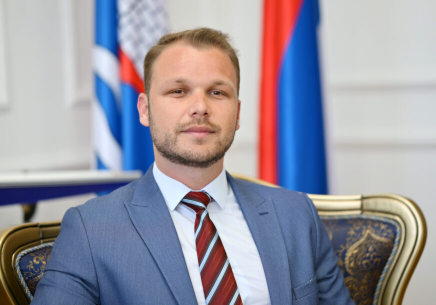 Susret na Kastelu oduševio djecu iz Ugljevika: Stanivuković ekskurziju učinio ljepšom i posebnijom