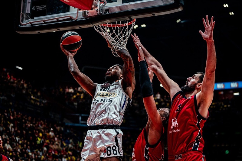 Partizan deklasirao Olimpiju: Plej-of nije daleko