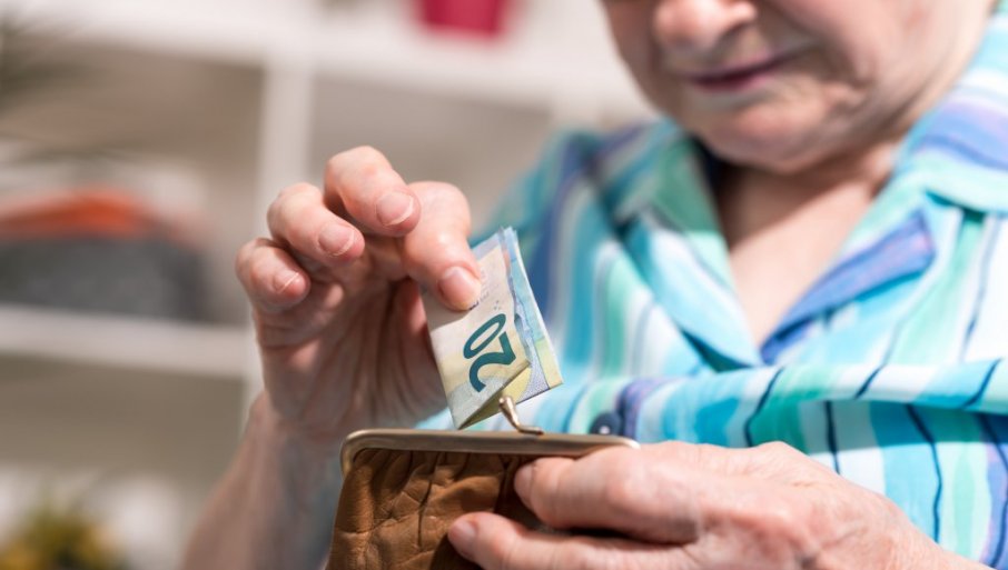 Deviznim penzionerima stigle 1,24 milijarde KM