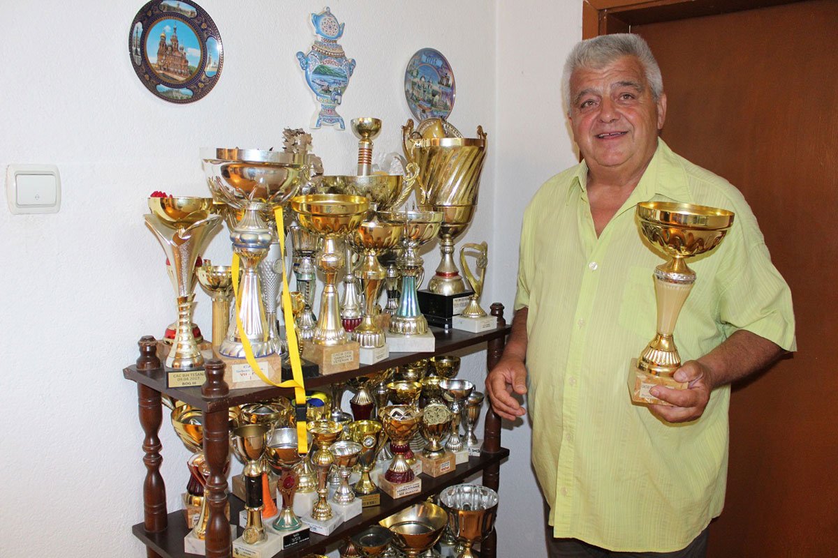 Pehari za lovačke pse, šampione, Nebojše Švrake