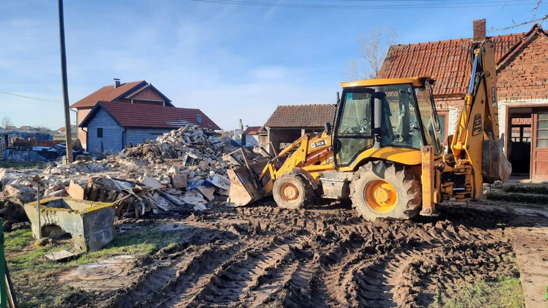 Bijeljina: Pomoć za Stojiće stiže sa svih strana (FOTO)