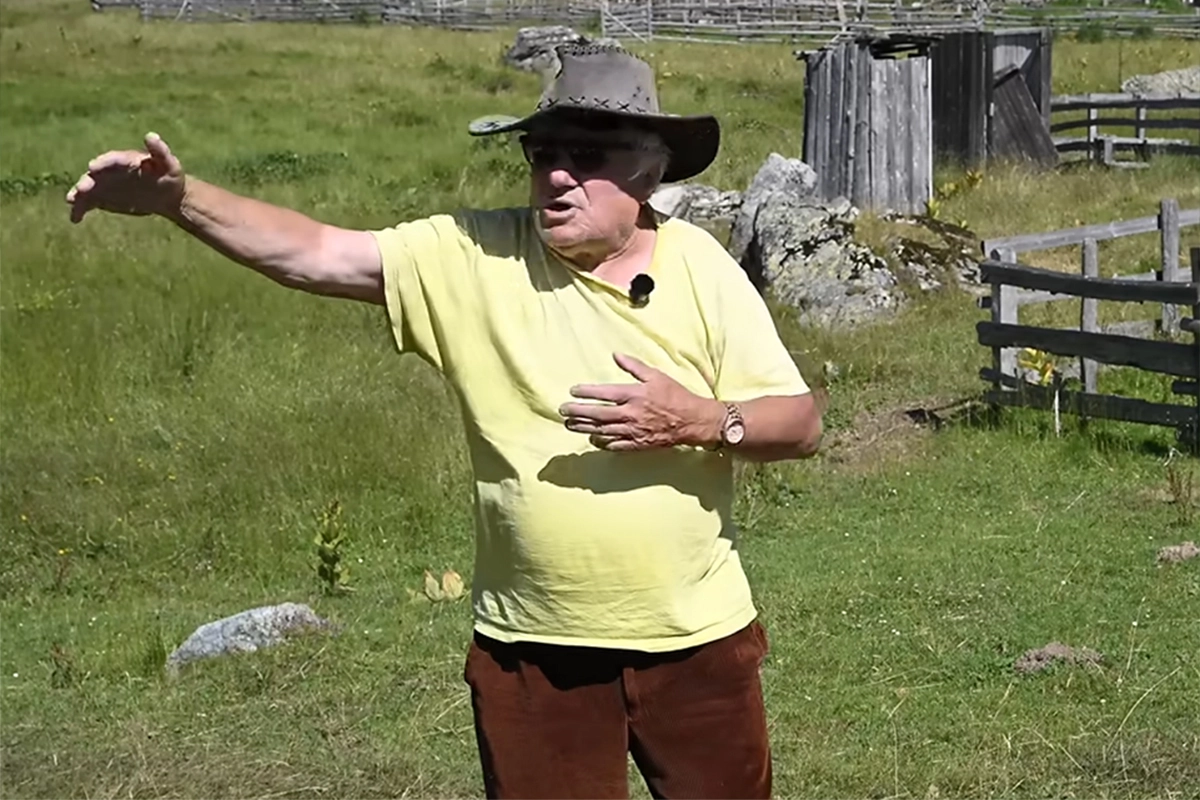 Živi u tri kuće, dvije su na točkovima (VIDEO)