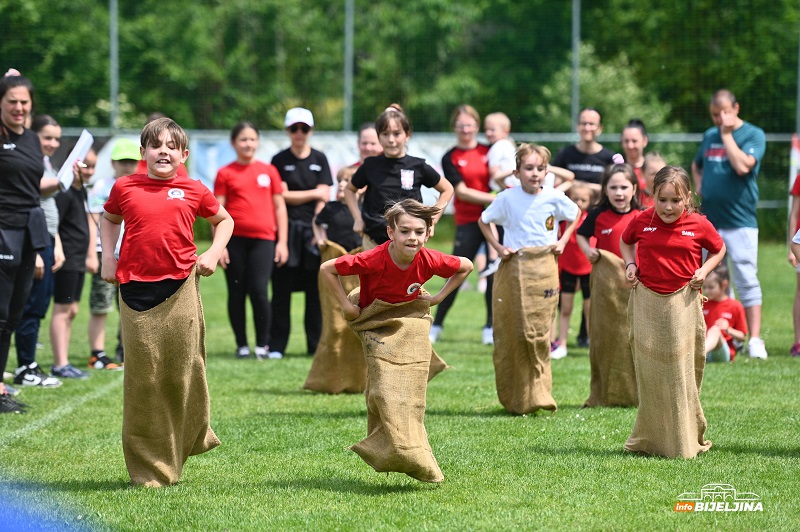 Održani osmi Sportski susreti u Austriji: Manifestacija koja budi emocije (FOTO)