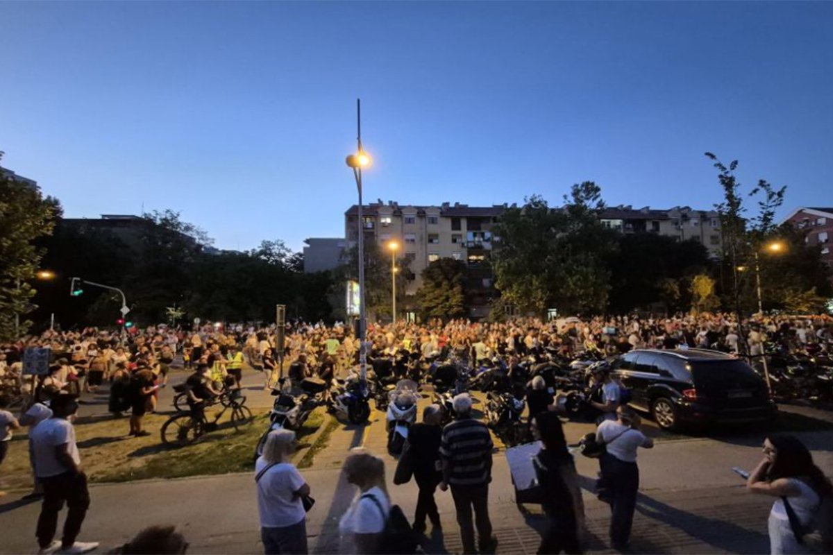 Protesti širom Srbije sedmu noć zaredom