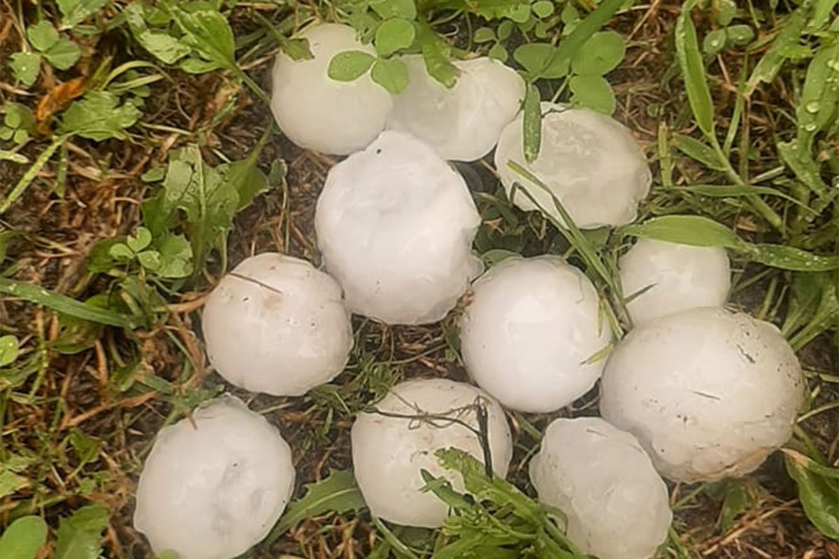 Јako nevrijeme u Kozarskoj Dubici i Kostajnici (FOTO/VIDEO)