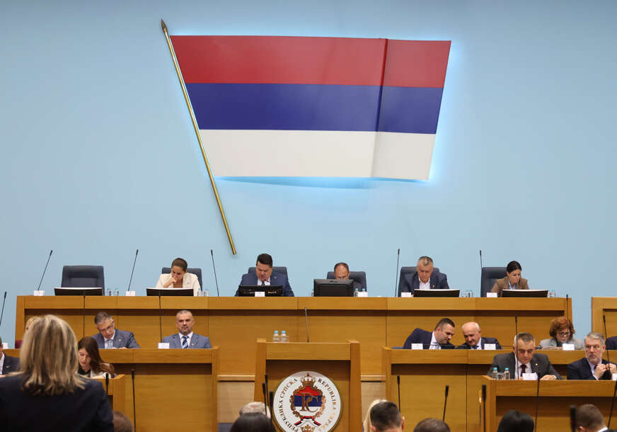 Glavni revizor Republike Srpske traži platu veću od 10.000 KM