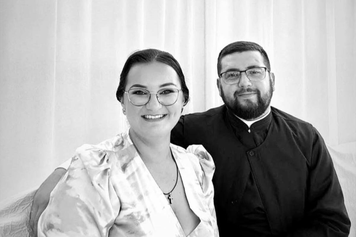 Dan žalosti u Derventi i Brodu zbog pogibije sveštenika i njegove supruge