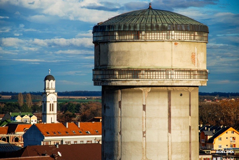 Prepoznatljiv bijeljinski simbol: Kako je vodotoranj izgledao u prošlosti (FOTO)