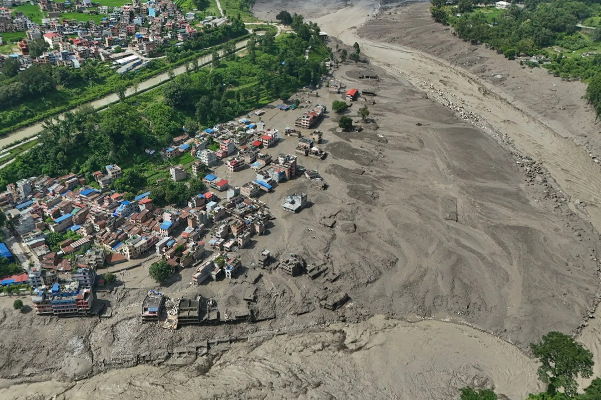 Katastrofa u Nepalu i Kini: Voda nosi sve pred sobom, najmanje 98 mrtvih (VIDEO)
