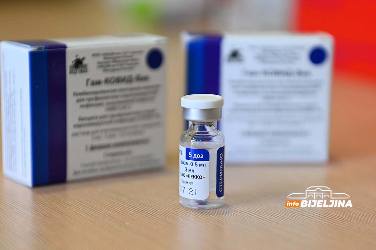 Višković: U narednim danima očekuje se nabavka vakcina za 100.000 građana