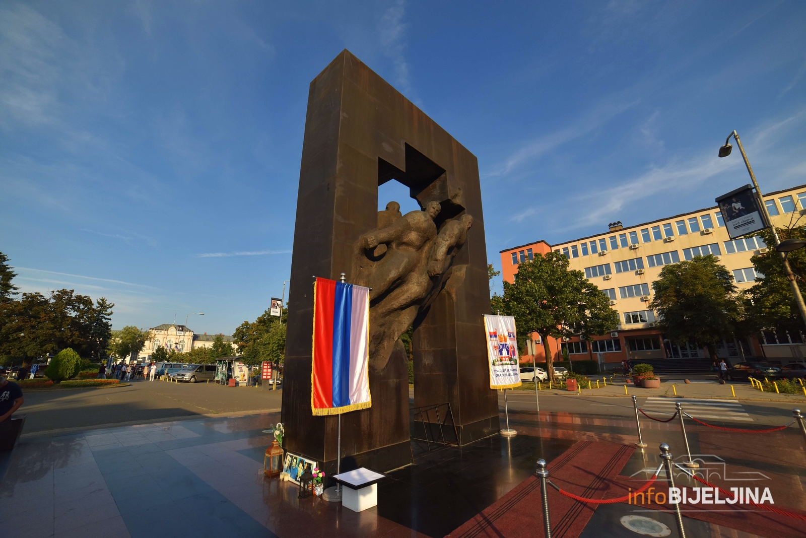 Bijeljina: Odavanje počasti borcima za slobodu