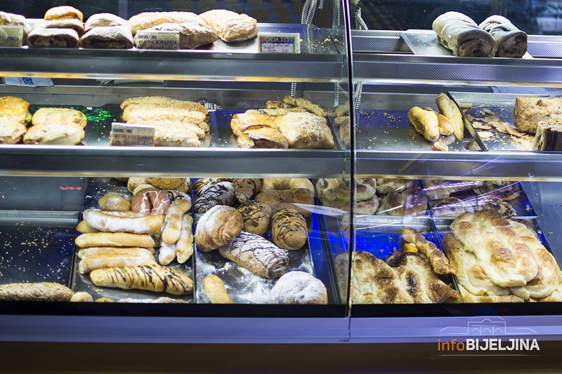 Fotografija pekare iz Bihaća obišla svijet, za sve je kriv domišljati slogan