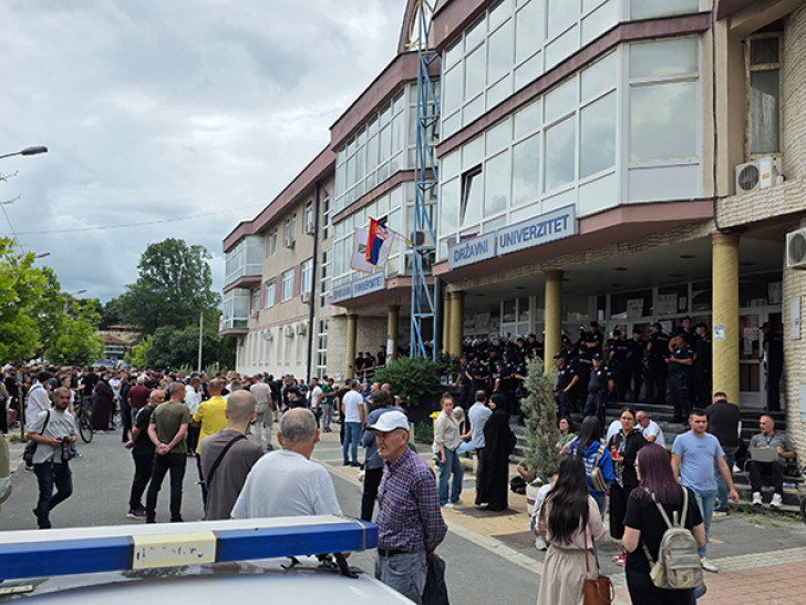 Protesti u Novom Pazaru, Kragujevcu i Kraljevu