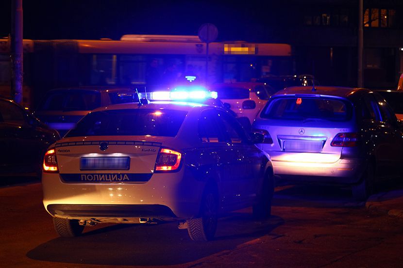 Filmska drama u Beogradu: Sa pištoljem upali u striptiz klub