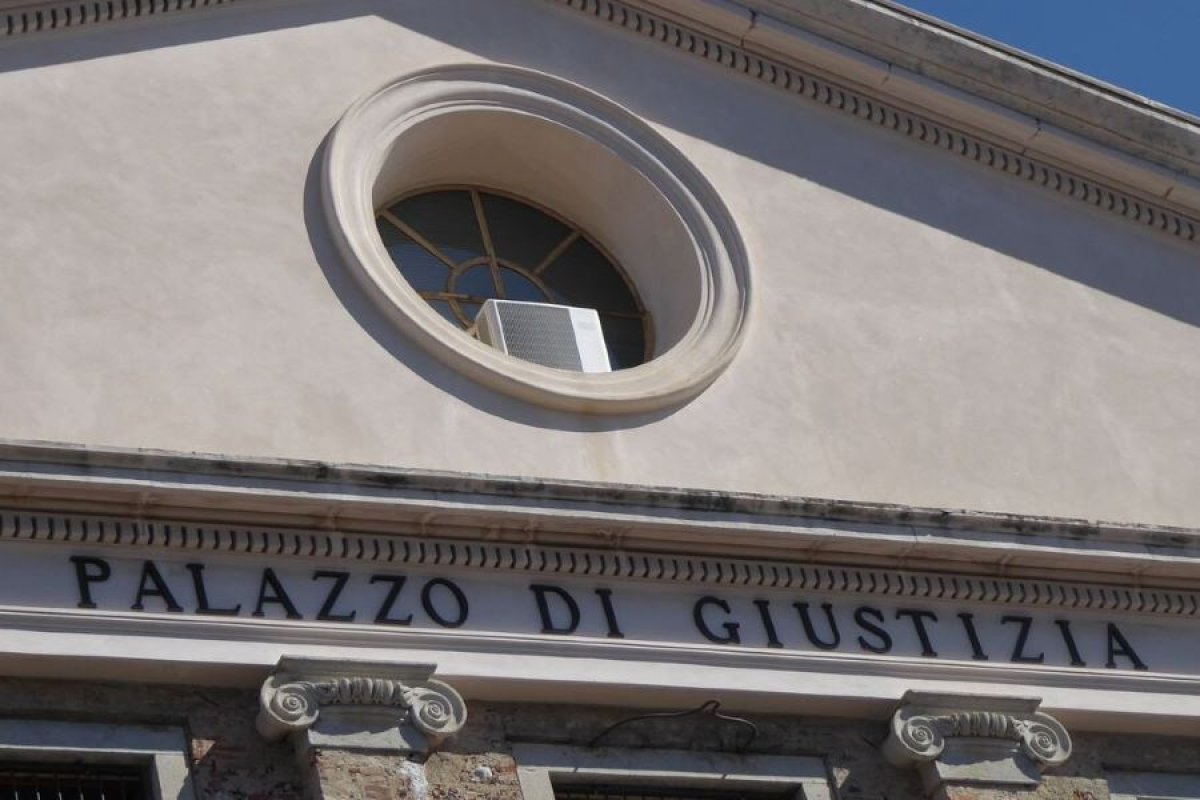 Muškarac iz BiH osuđen zbog proganjanja bivše žene u Italiji