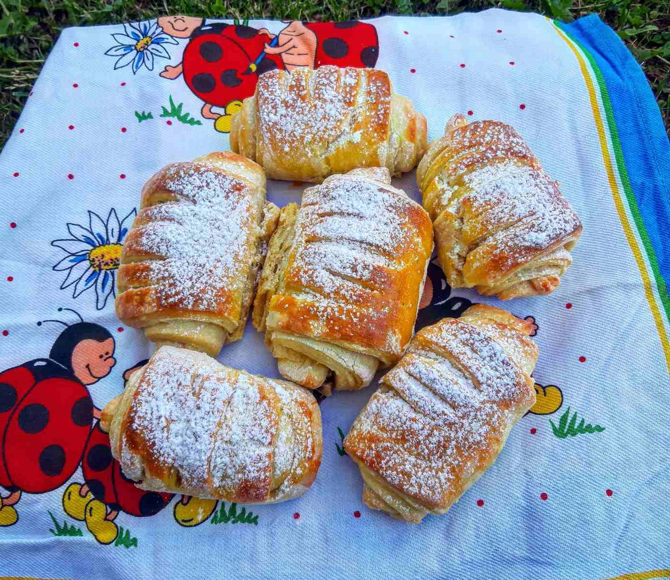 Spojila ugodno s korisnim: Đakonije kuvarice iz Bijeljine osvajaju simpatije na Instagramu (FOTO)