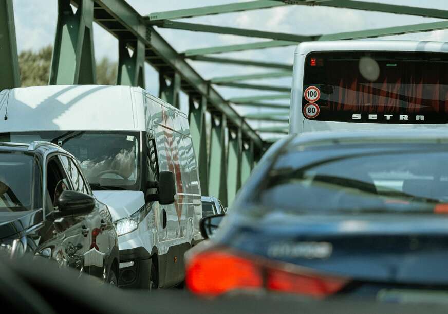 Velike gužve na više graničnih prelaza na ulazu u BiH