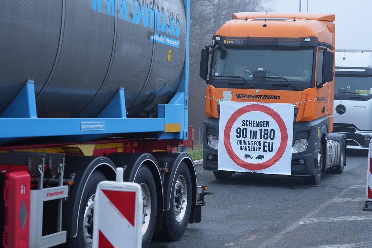 Prevoznici iz Srbije obustavljaju blokade teretnog saobraćaja na prelazima