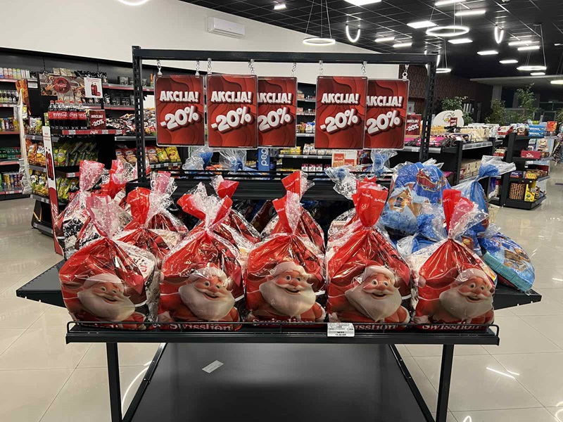 Novogodišnja vikend akcija kod “Neškovića” u Sremskoj: Gorivo jeftinije za 10 feninga, u marketu cijene niže 20 odsto