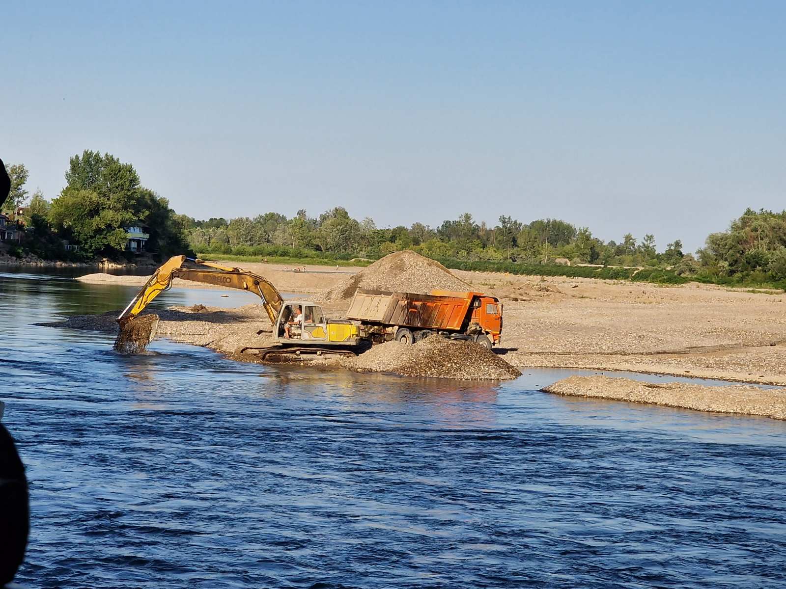 Istraga o nezakonitoj eksploataciji šljunka na području Bijeljine: Inspektorat Srpske uključen u slučaj